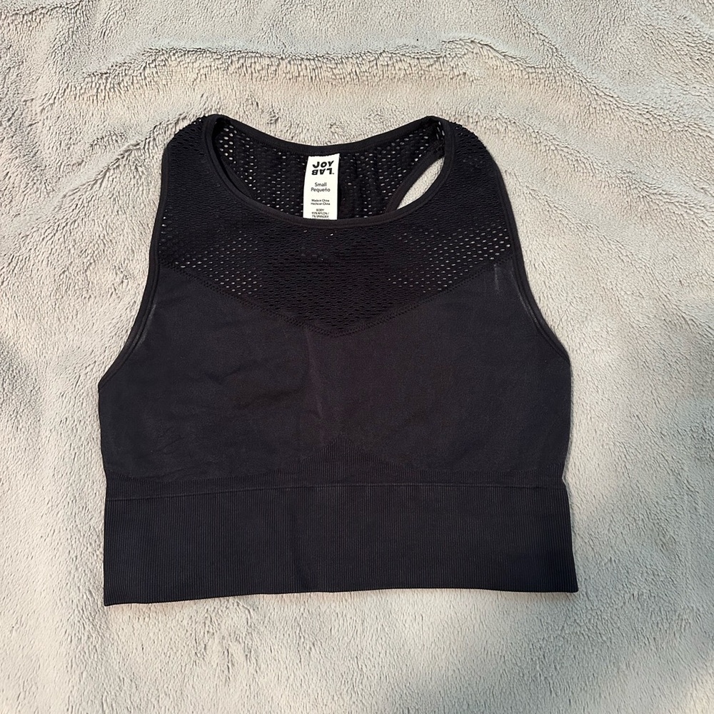 Black workout tank